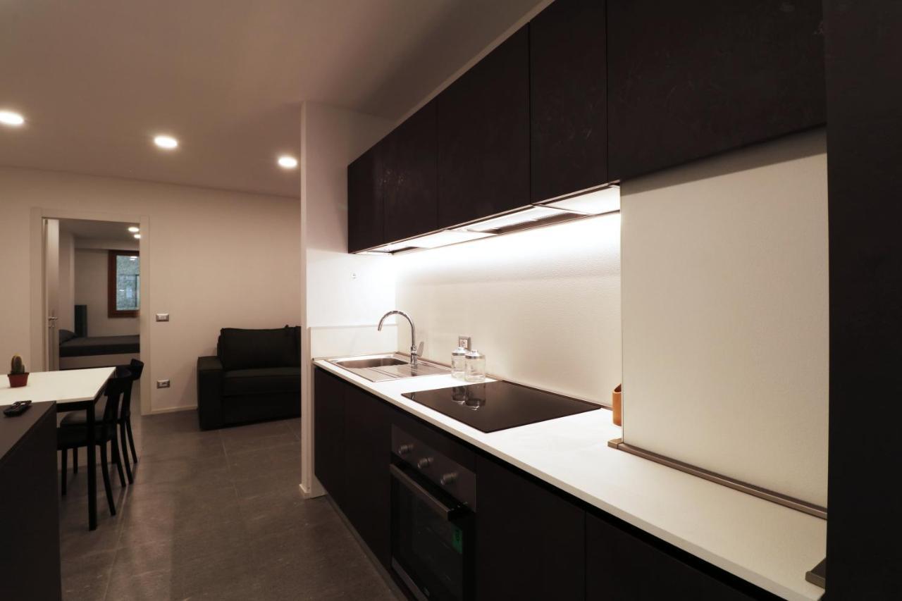 Hosting Studio - 2 Sondrio Exterior foto